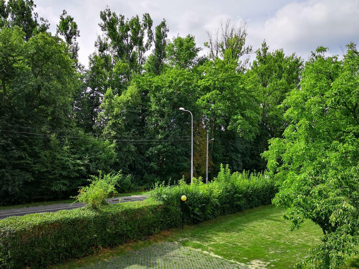 Willa Pory Roku Łódź Extérieur photo